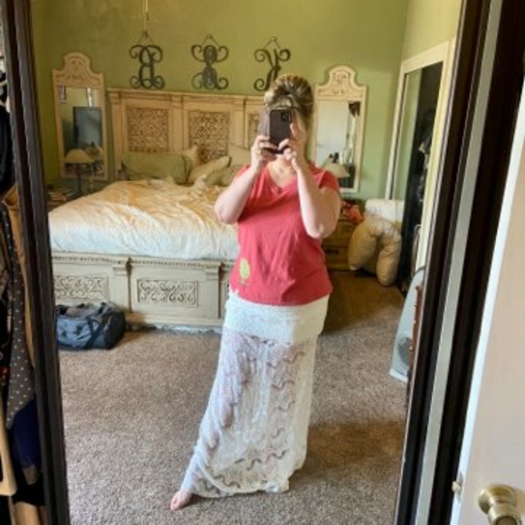 Long Lace Maxi Skirt - Picture 4 of 15